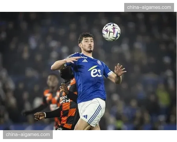 阿根廷中锋帕尼切利十字韧带撕裂,无缘2026世界杯 阿根廷中锋帕尼切利十字韧带撕裂,无缘2026世界杯